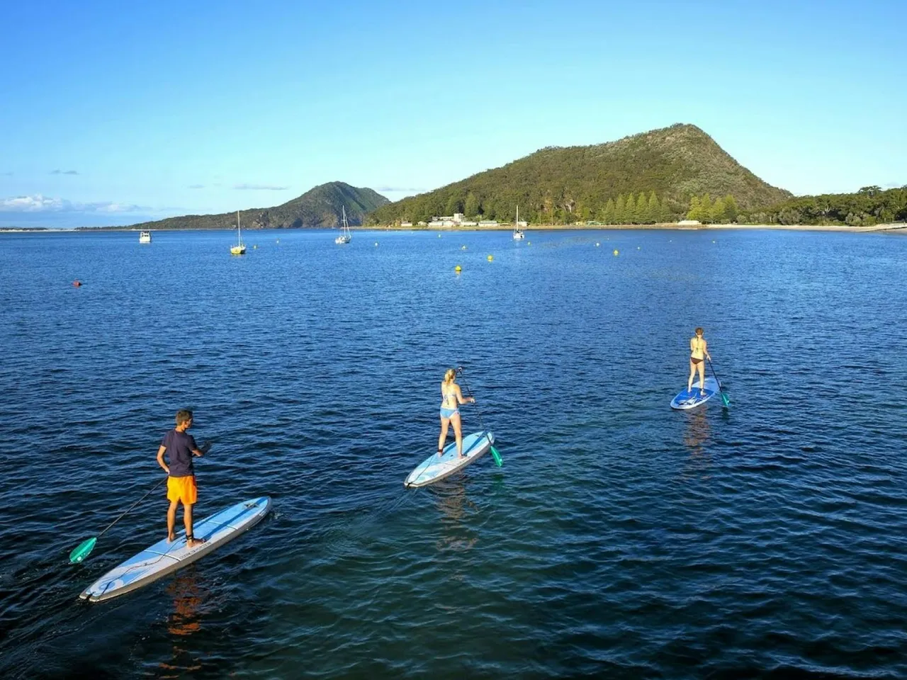 Hard Stand-Up Paddleboard Hire – Shoal Bay