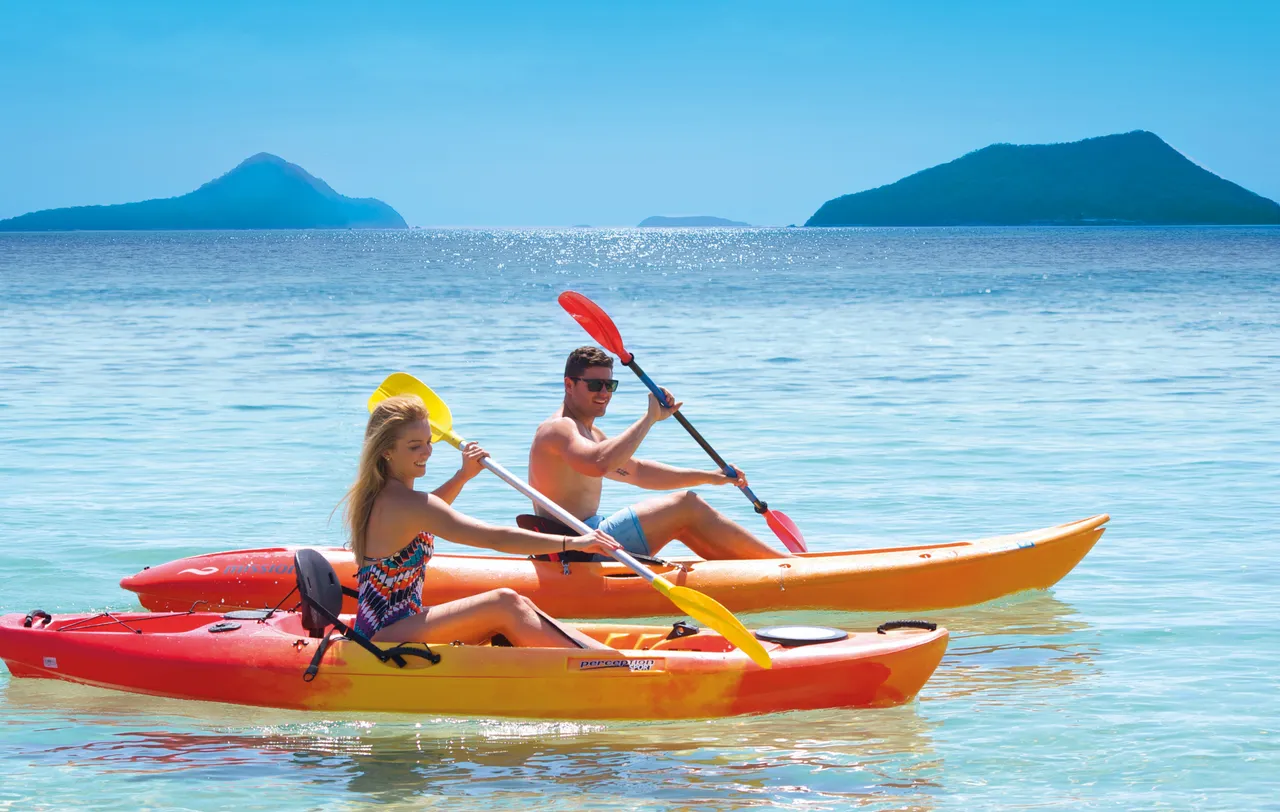 Shoal Bay Short Paddle – Guided Kayak Tour (Single Kayak)