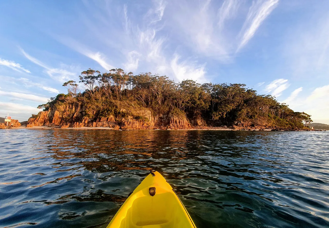 Shoal Bay Short Paddle – Guided Kayak Tour (Double Kayak) 