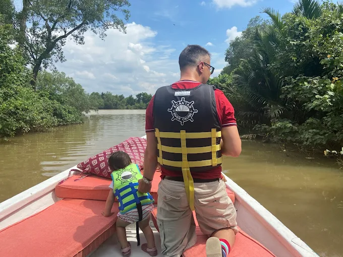 Mangrove Discovery & Wildlife Encounter Cruise